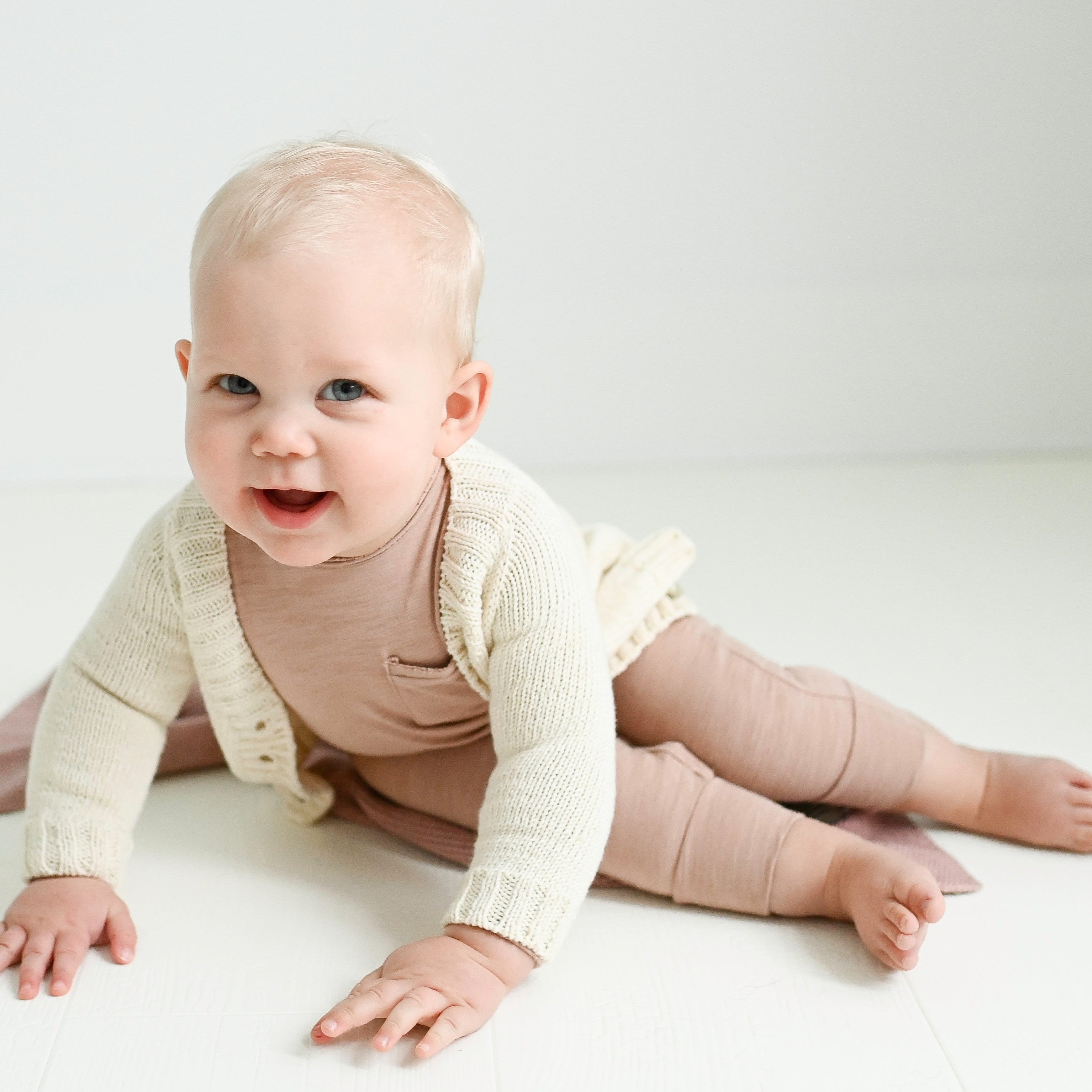 High V-Neck Cardigan in Organic Cotton